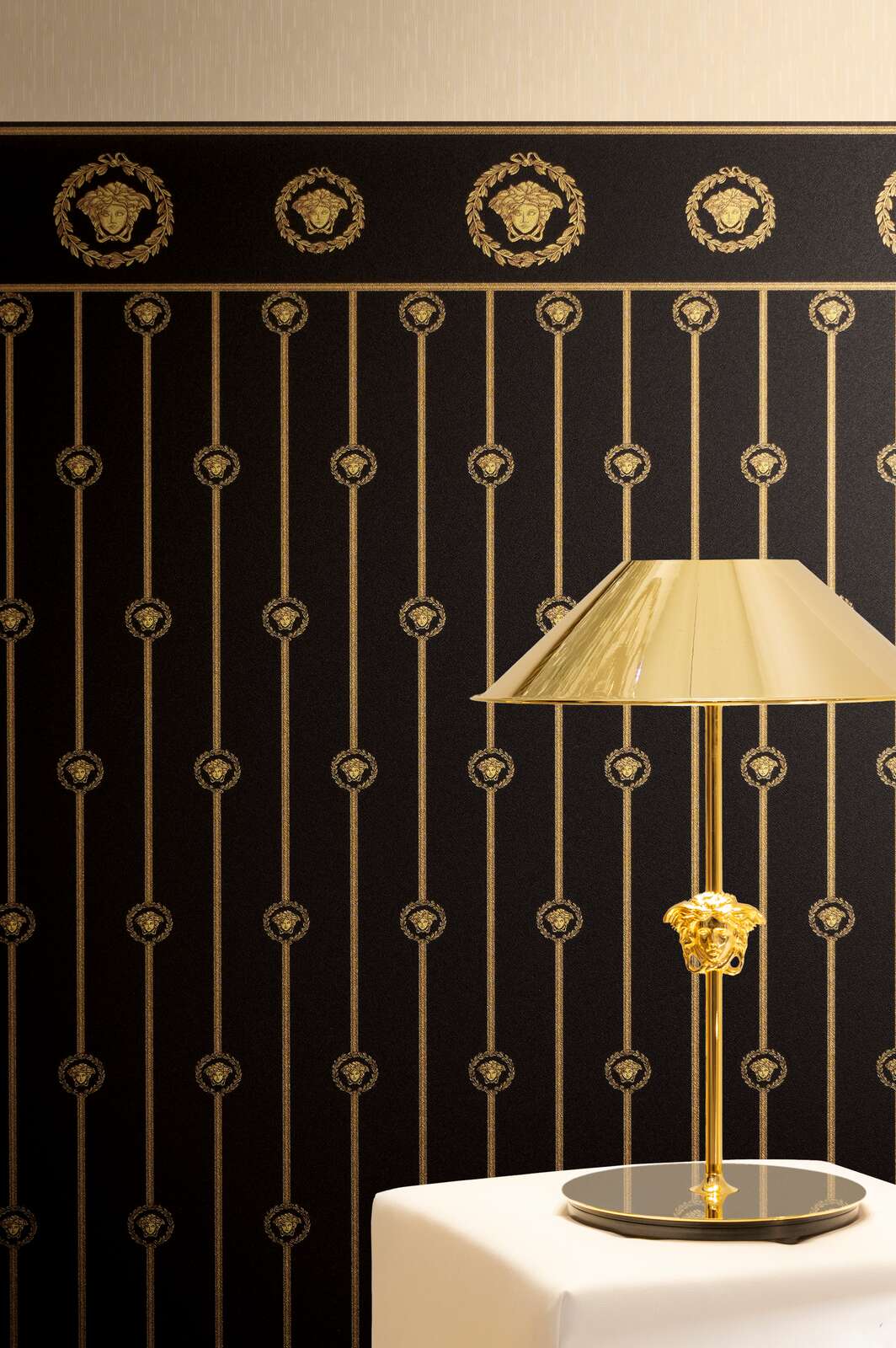 The Gilded Lattice | Deep Black & Sun-Kissed Gold Luxe