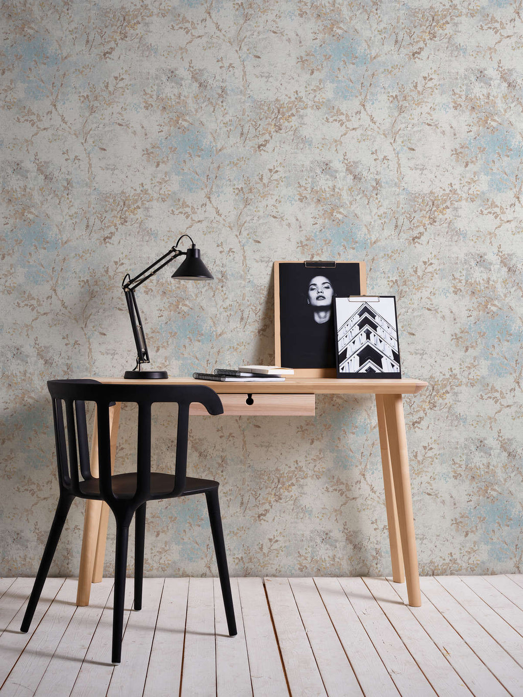 The Watercolour Bloom, watercolour floral wallpaper in azure, taupe and ochre with metallic gold, A.S. Création view 7