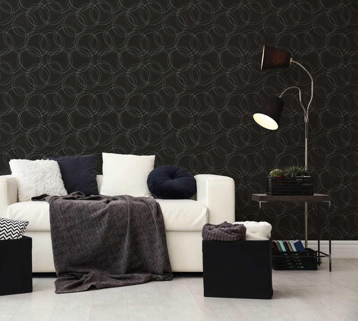 The Cove Buttery | Deep Black Luxe