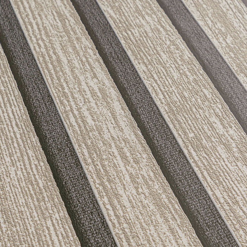 The Honey Refectory | Warm Beige & Deep Black Luxe