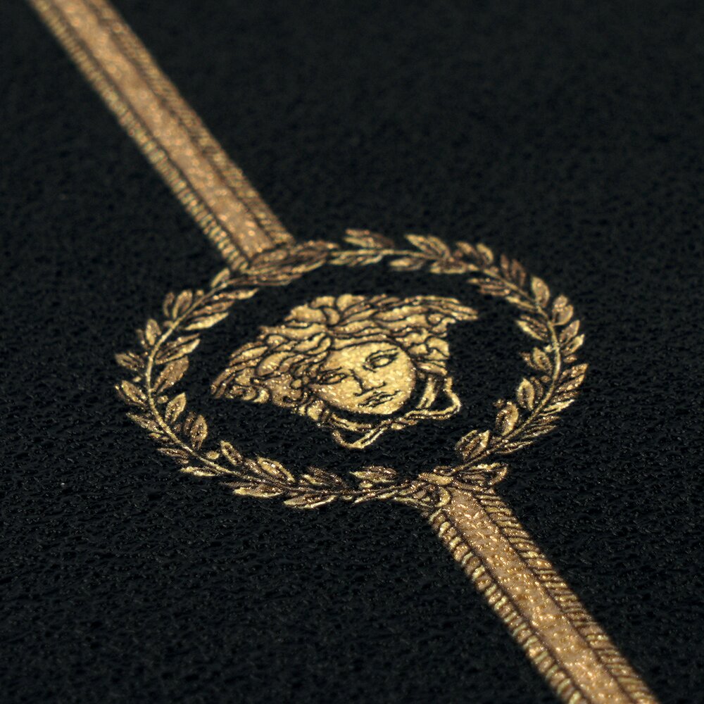 The Gilded Lattice | Deep Black & Sun-Kissed Gold Luxe