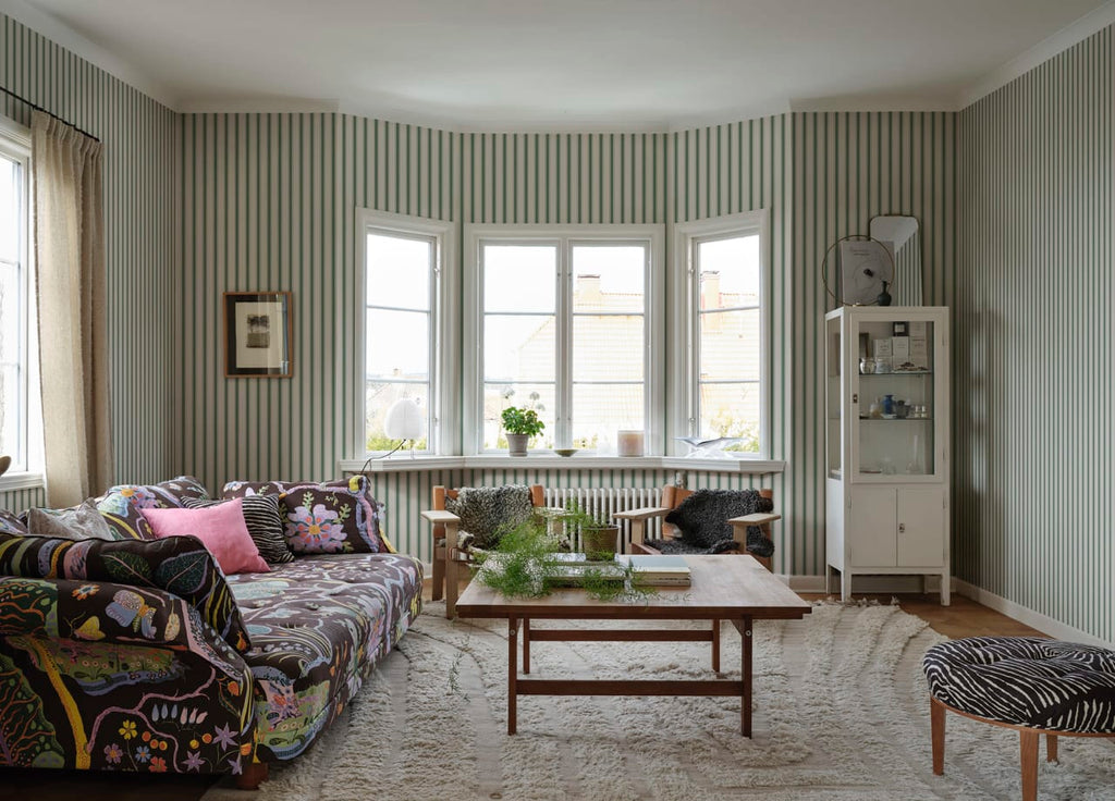 The Coastal Quiet | Green Luxe
