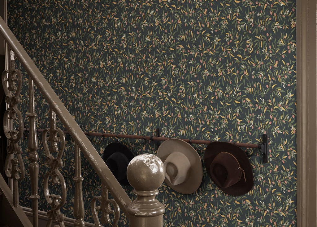 The Como Garland | Charcoal Luxe