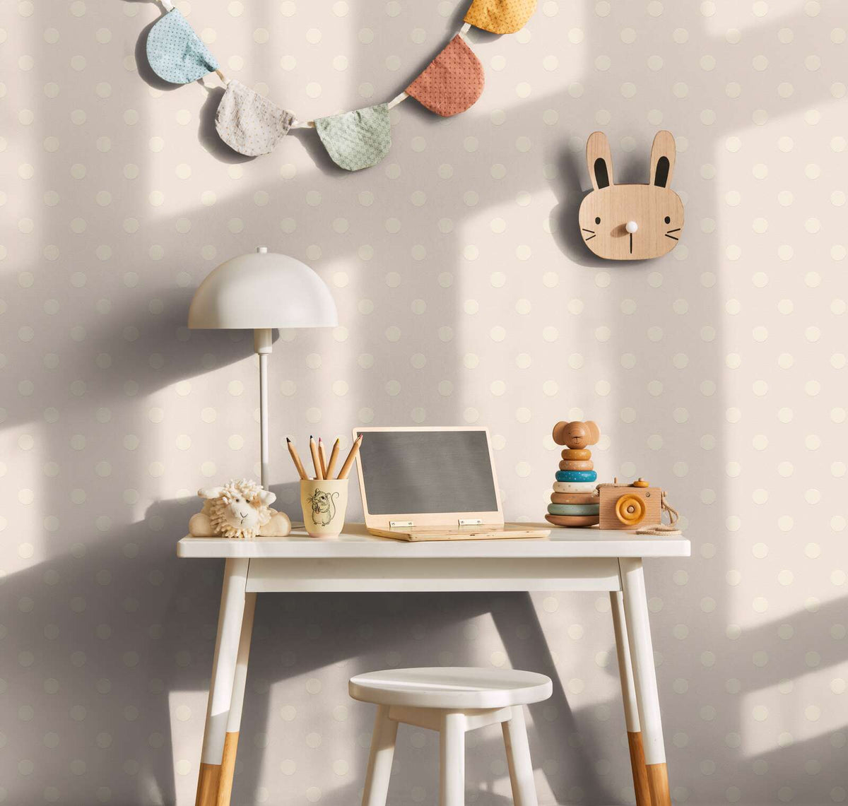 The Quince Loft | Beige Warm Beige & Luminous White Luxe