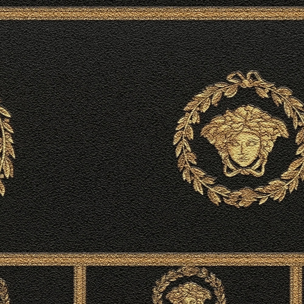 The Gilded Lattice | Deep Black & Sun-Kissed Gold Luxe