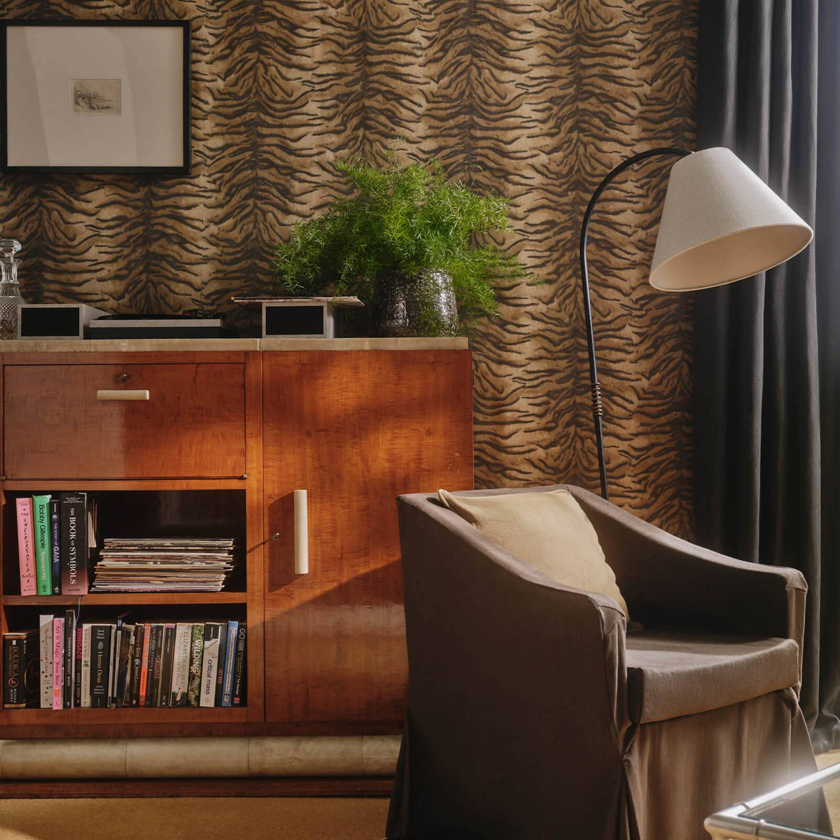 CASPIAN Wallpaper - Umber — image 3