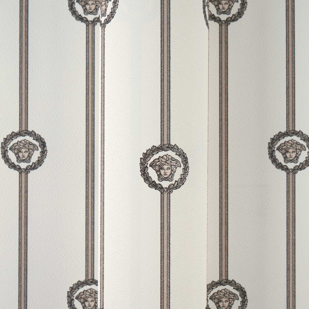 The Gilded Lattice | Cream & Luminous White Luxe