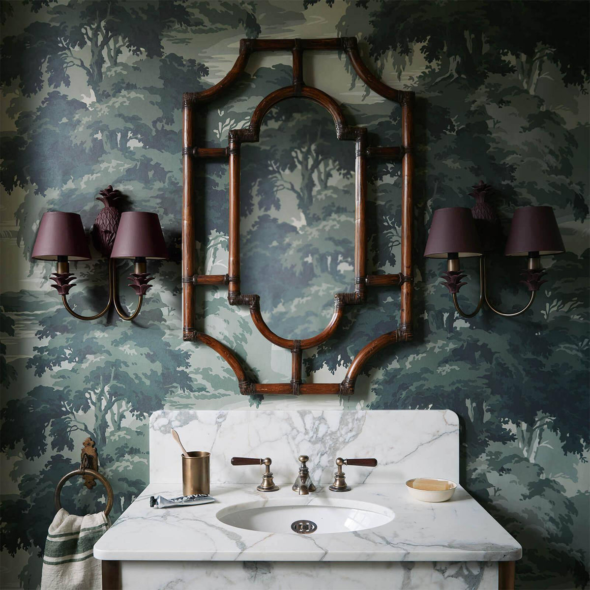 The Daydream Parlour | Leaf Green Luxe — hung-wall roomshot