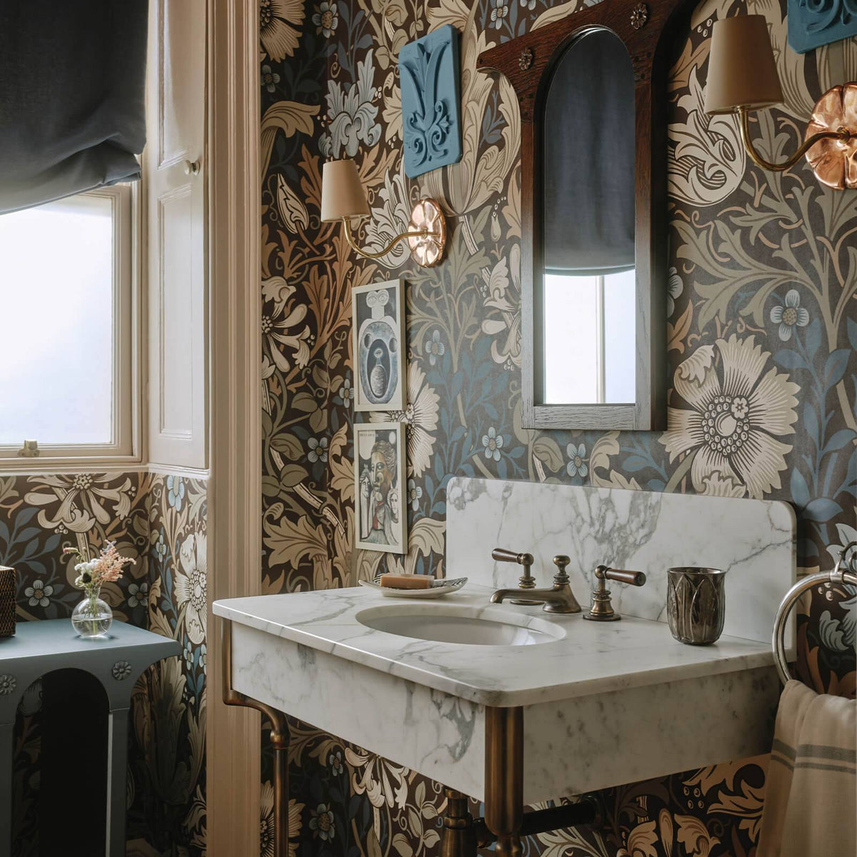 The Grand Compton | Bark Brown Luxe — hung-wall roomshot