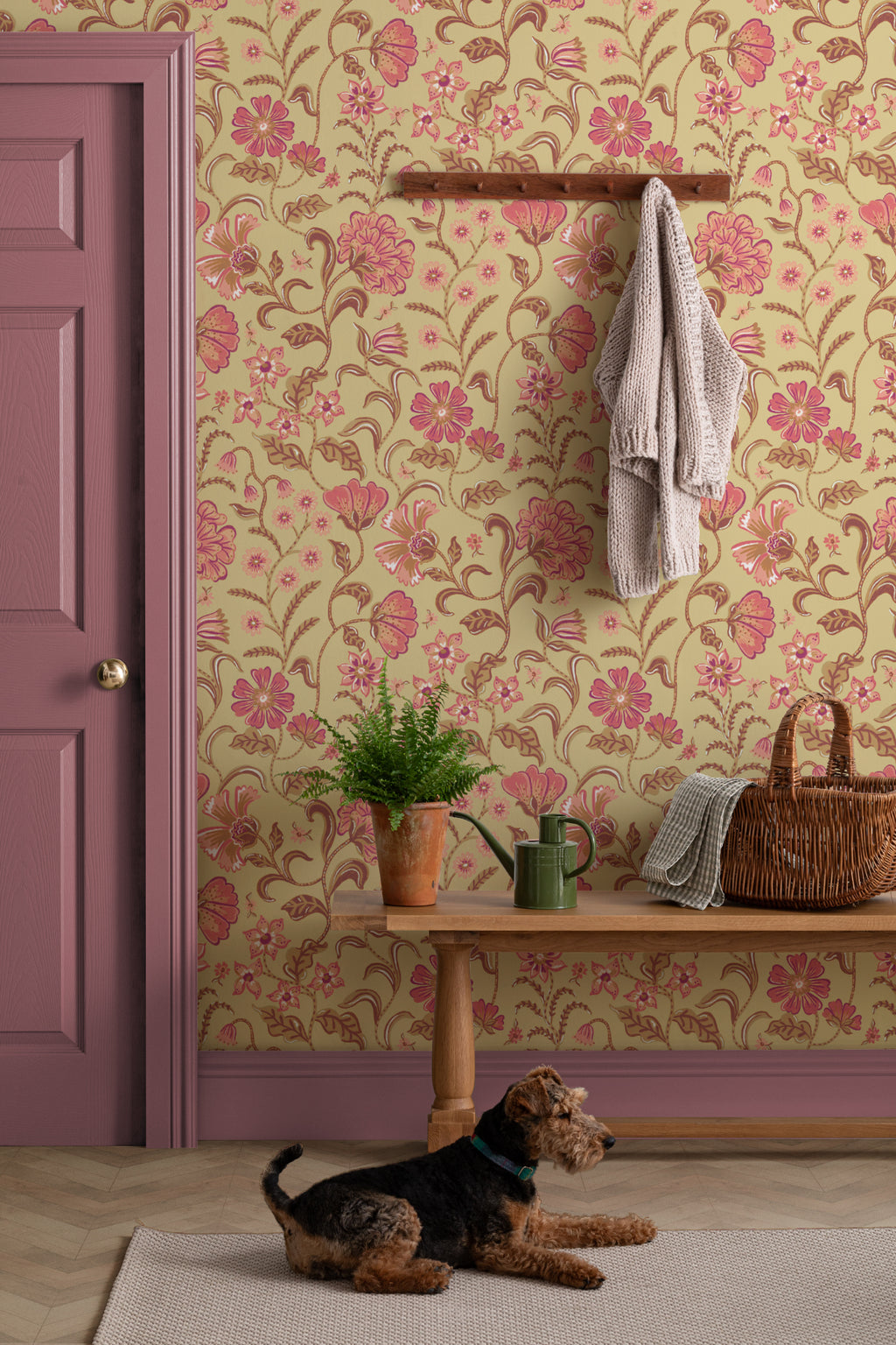 The Pavilion Garland wallpaper in antique gold in a hallway