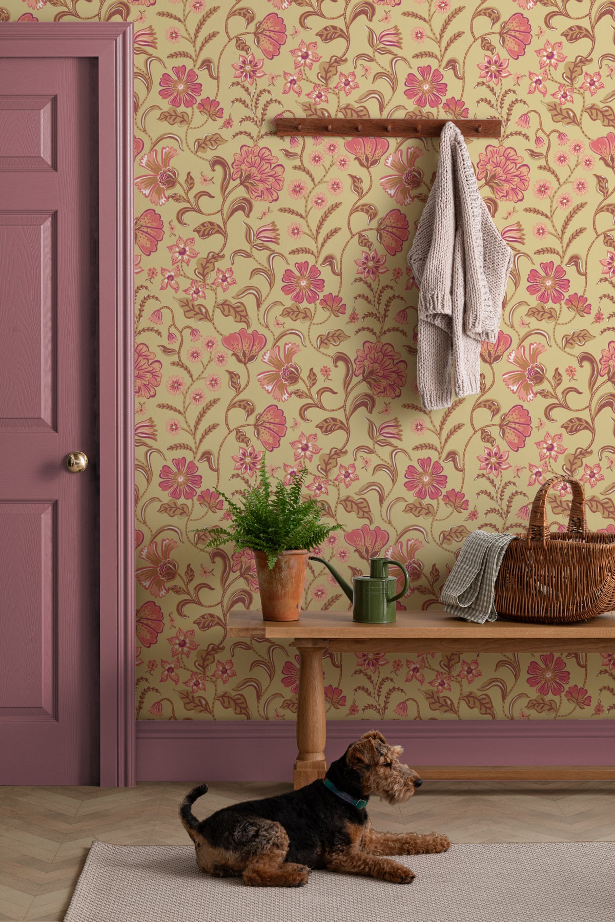 The Pavilion Garland wallpaper in antique gold in a hallway